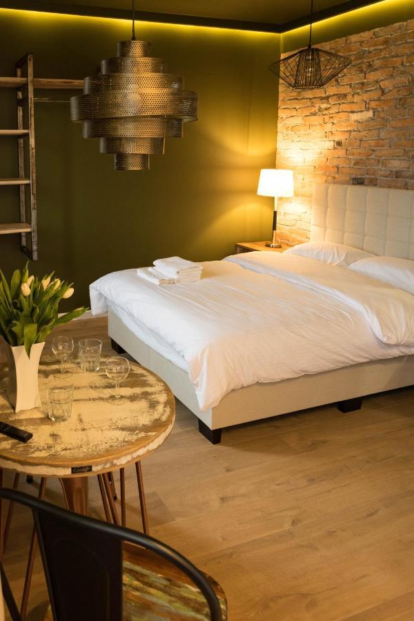 Uniejow Apartments Luaran gambar