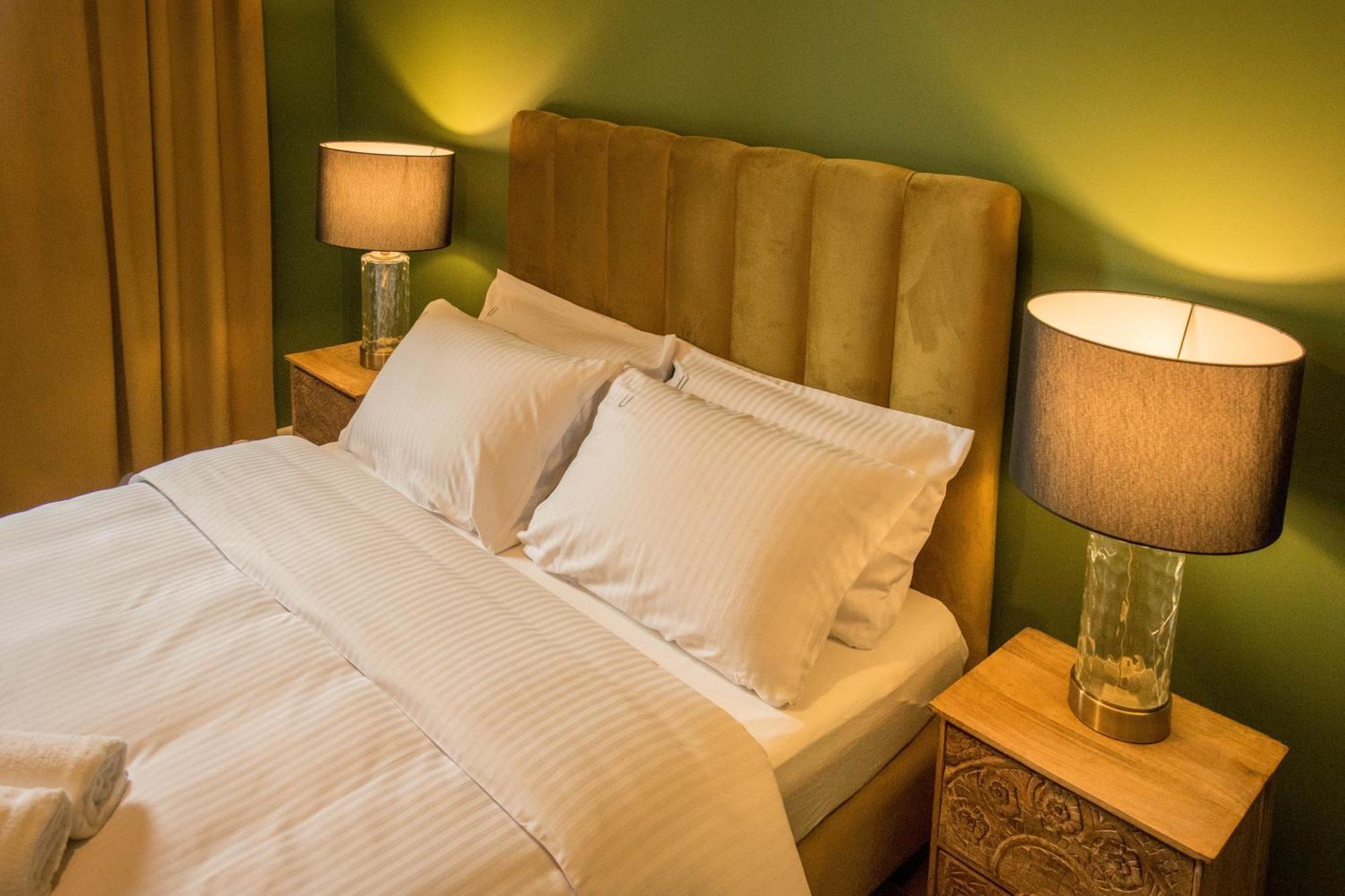 Uniejow Apartments Luaran gambar